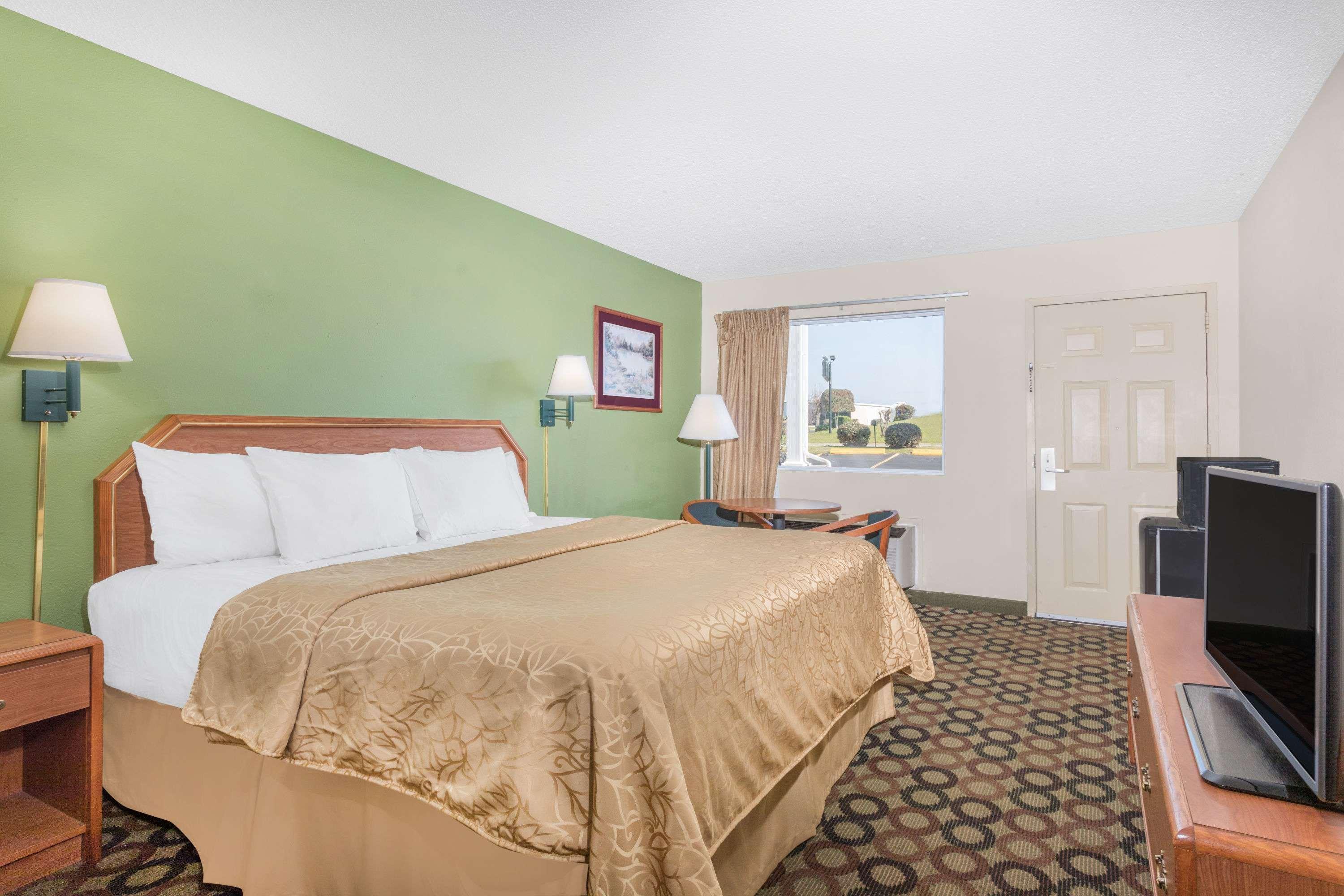 Economy Inn By Oyo Ashburn Exterior foto