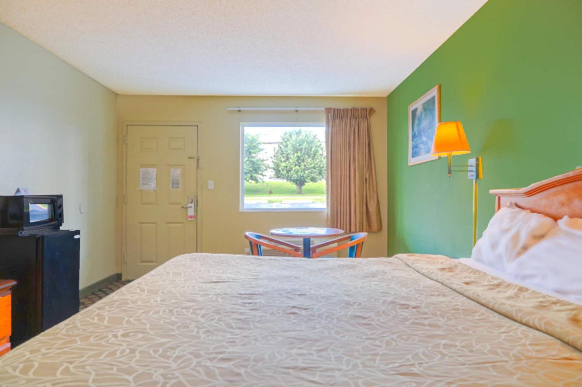 Economy Inn By Oyo Ashburn Exterior foto