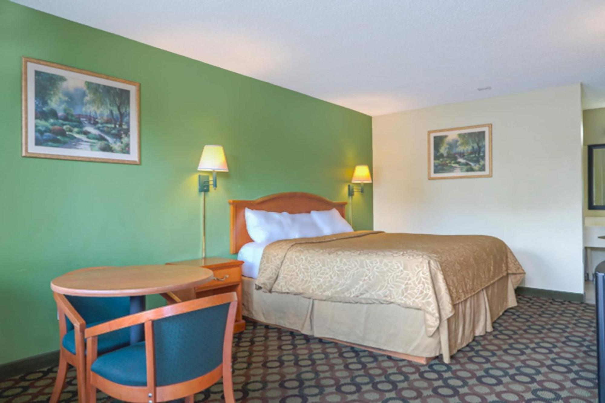 Economy Inn By Oyo Ashburn Exterior foto