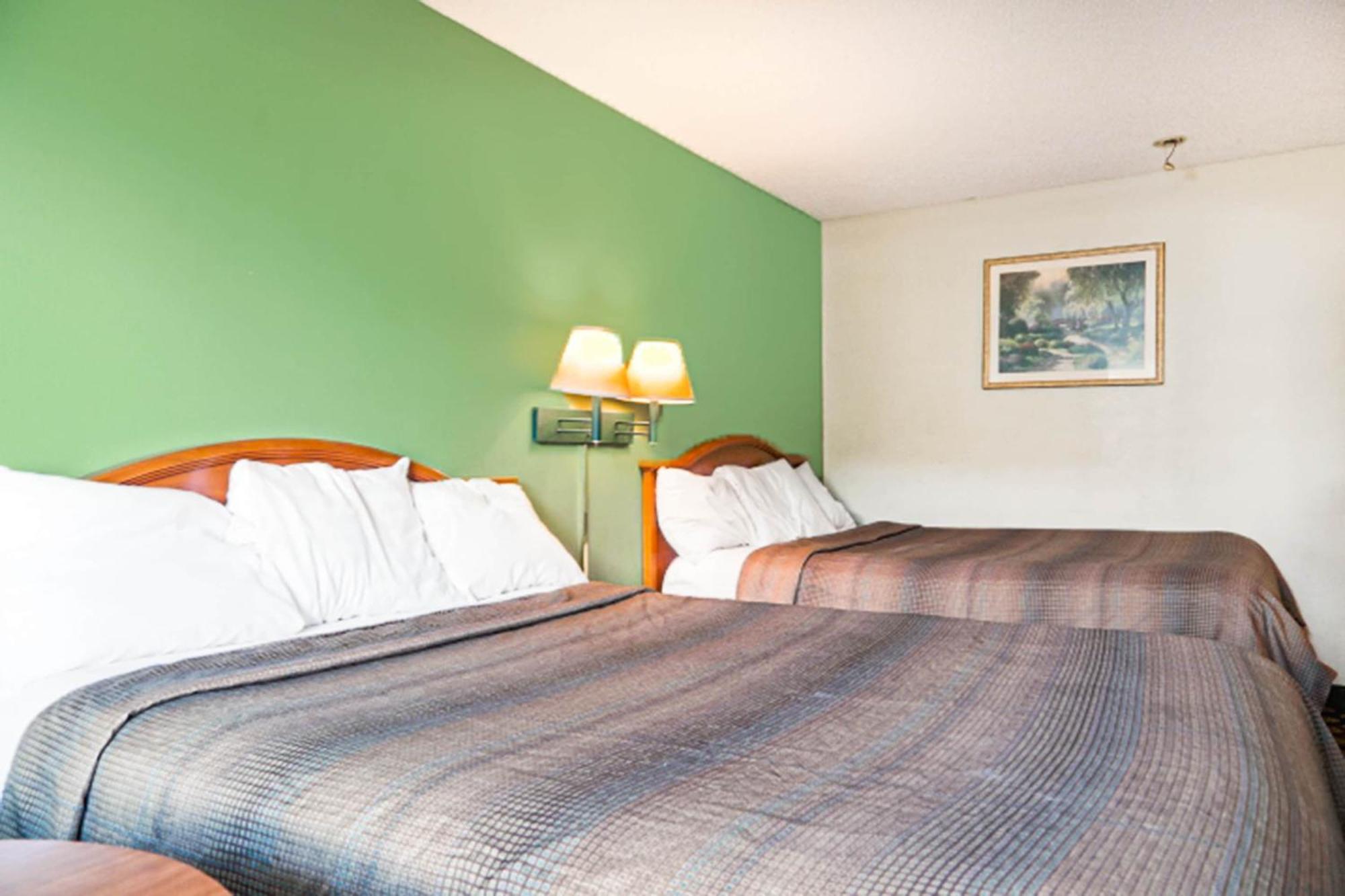 Economy Inn By Oyo Ashburn Exterior foto