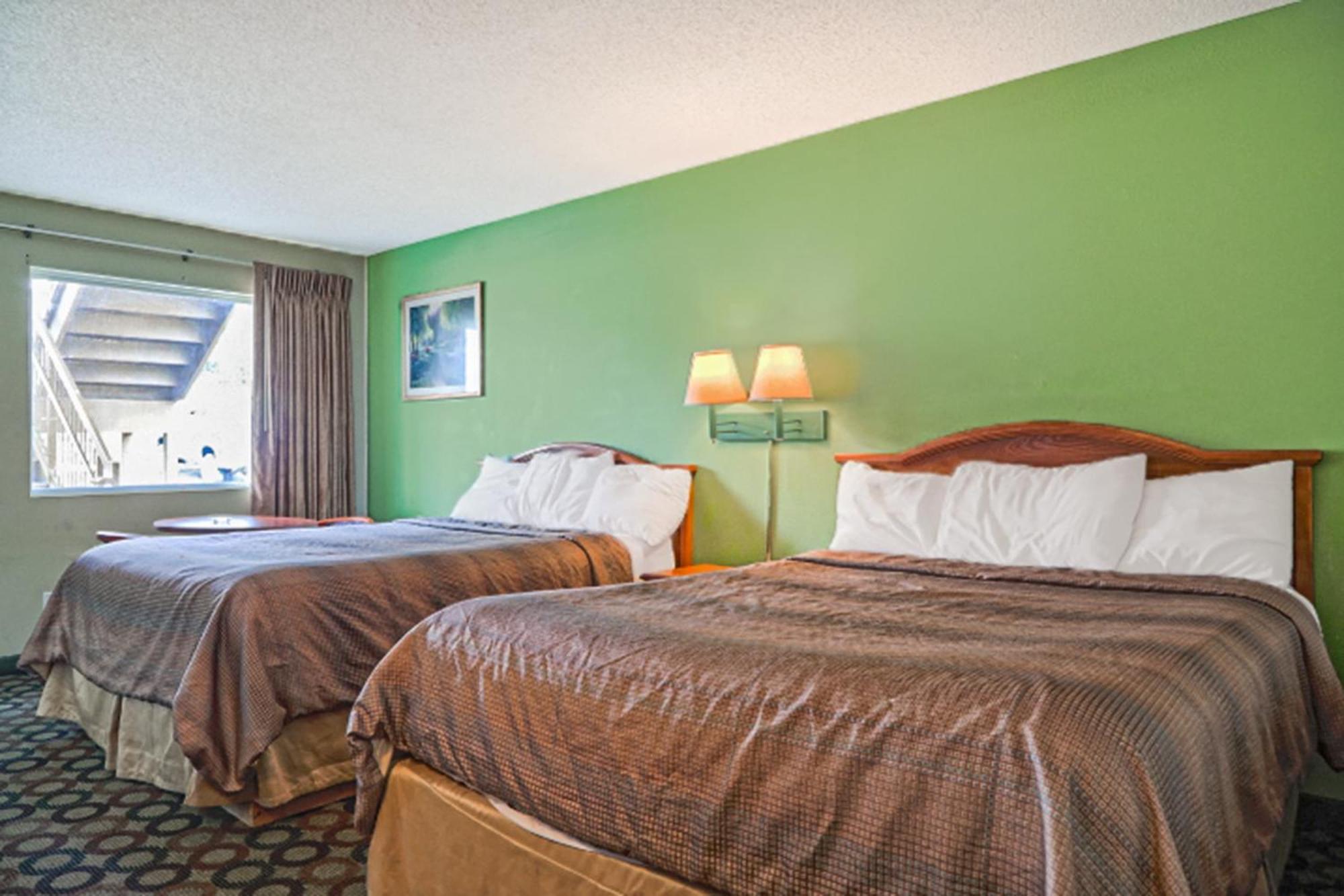 Economy Inn By Oyo Ashburn Exterior foto